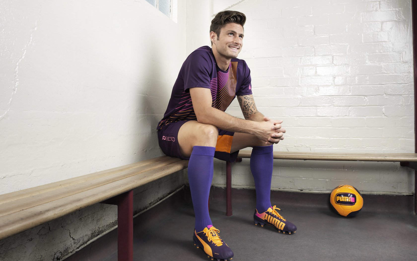 KAIYUN 中国大陆-西格尔德松在巴黎奥运会手球比赛中展现出出色的临场指挥能力，西格德 奥尔森